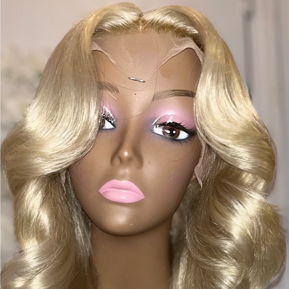 613 Frontal Wig - Picture 3 of 4